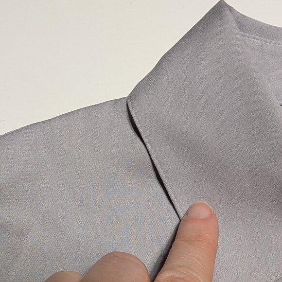 THEORY Gray Classic Fitted Button Up Shirt in Silk Georgette Sz P (XS) $245 - Picture 7 of 8